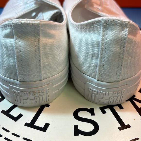 Converse Chuck Taylor Men's Low Top (Canvas)White Mono - Picture 6 of 9